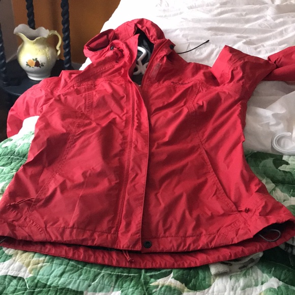 Columbia rain shell - Picture 2 of 4